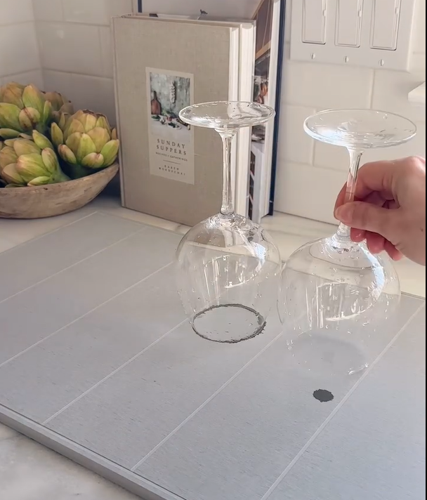 StoneDry Mat™ - Jouw #1 oplossing voor een droge, veilige en stijlvolle badkamer