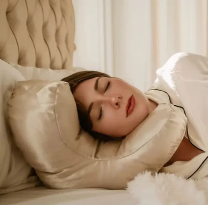 SilkSleep™ Pillow - Ontwaak Zonder Rimpels en Geniet van Ultiem Slaapcomfort