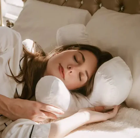 SilkSleep™ Pillow - Ontwaak Zonder Rimpels en Geniet van Ultiem Slaapcomfort