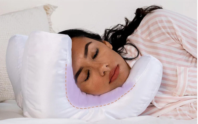 SilkSleep™ Pillow - Ontwaak Zonder Rimpels en Geniet van Ultiem Slaapcomfort
